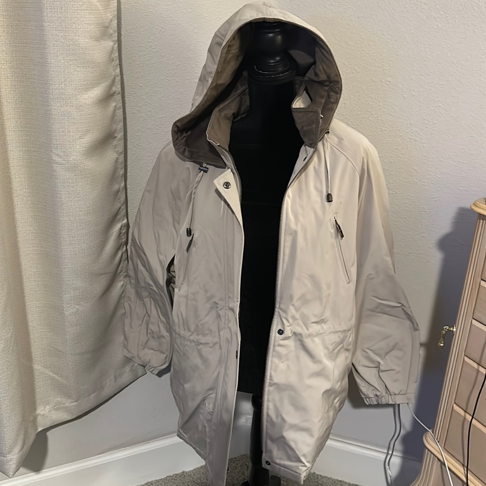 Liz Claiborne ladies rain jacket